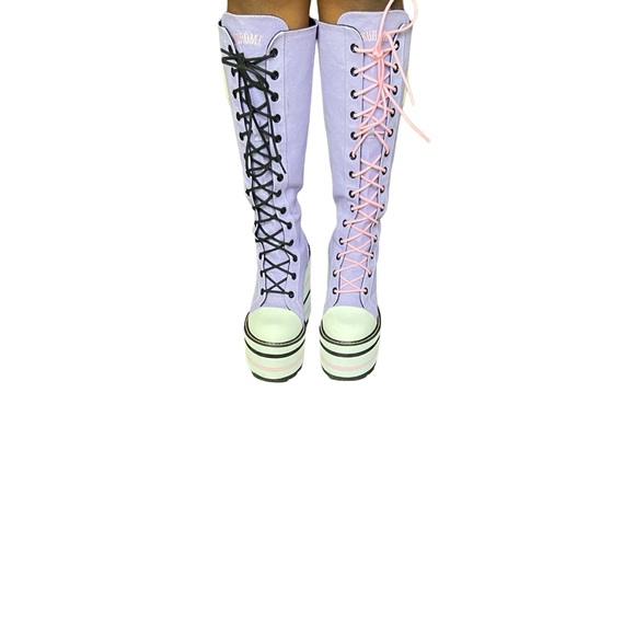 YRU “Kuromi” Platform Lace-Up Boots - Picture 2 of 14